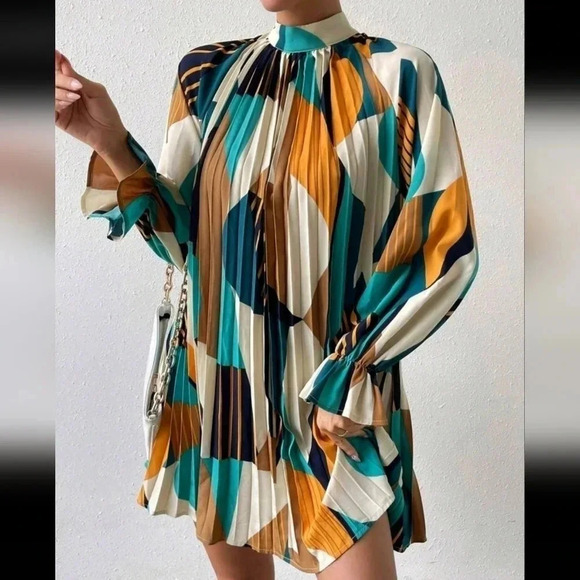 Geo Print Flare Sleeve Pleated Detail Mock Neck Dress - Picture 2 of 5